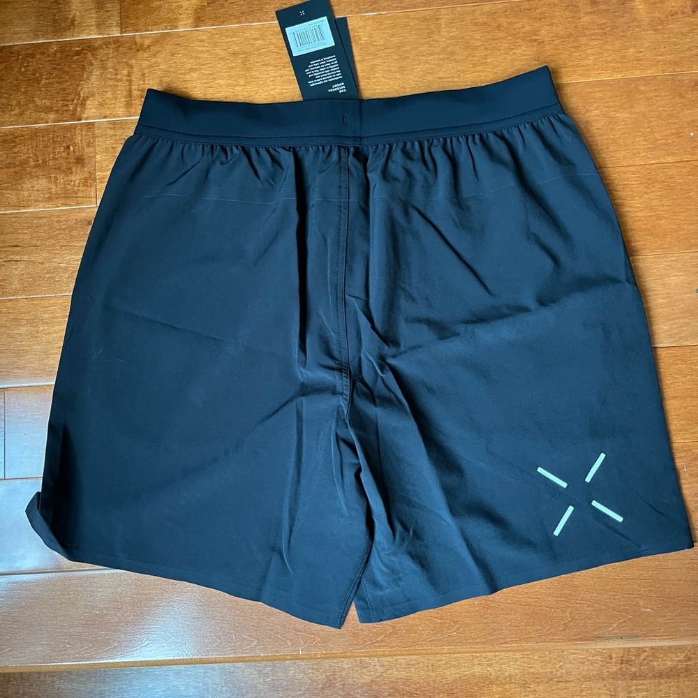 NWT Ten Thousand Black Interval Short (Liner) 7" Size Medium - Picture 2 of 5